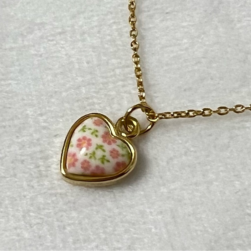 Altar'd State Heart Pendant Necklace NEW Gold Tone 16" Chain Cottagecore